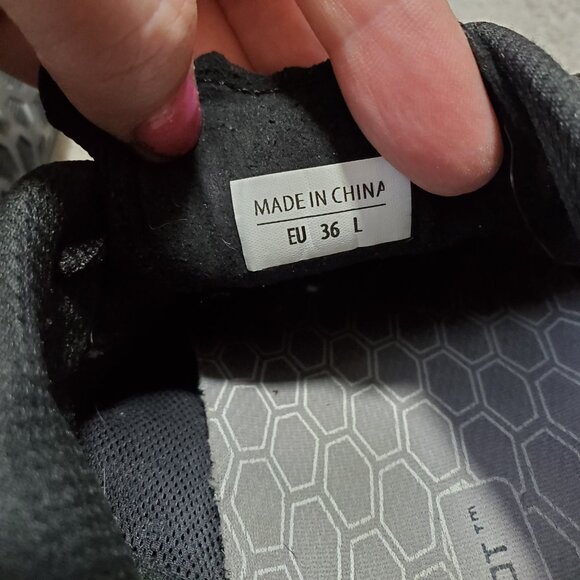 Vivo Barefoot Black Athletic Shoes - Picture 12 of 13